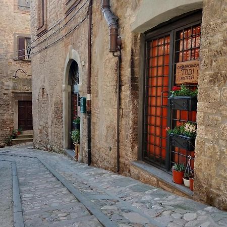 Casa Vacanza Todi Antica Luaran gambar