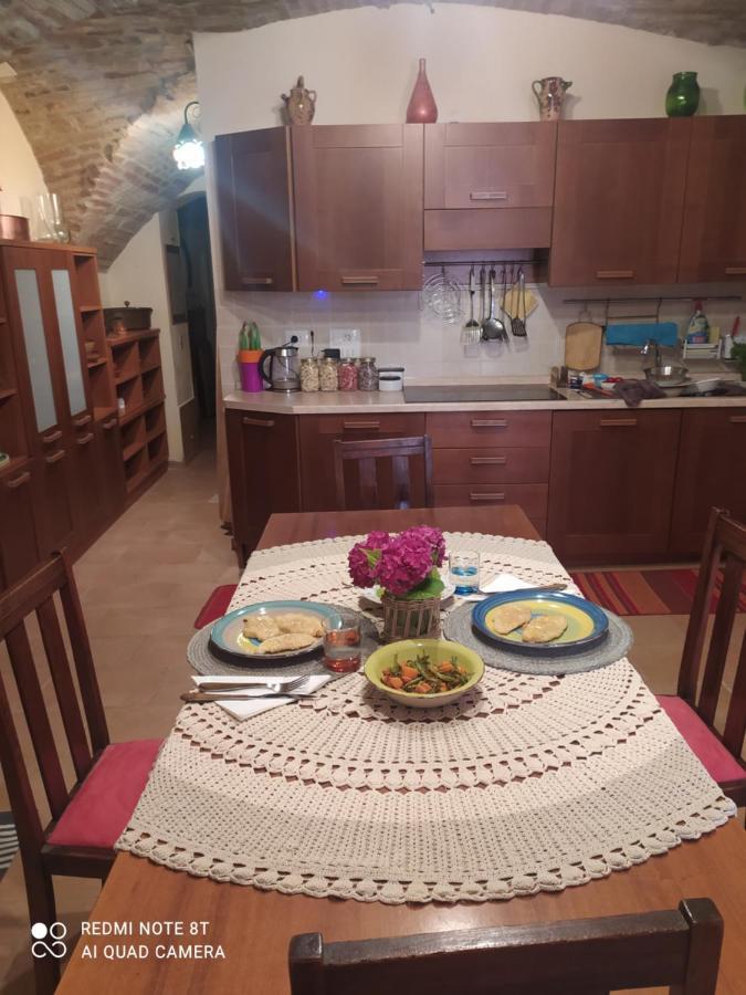 Casa Vacanza Todi Antica Luaran gambar