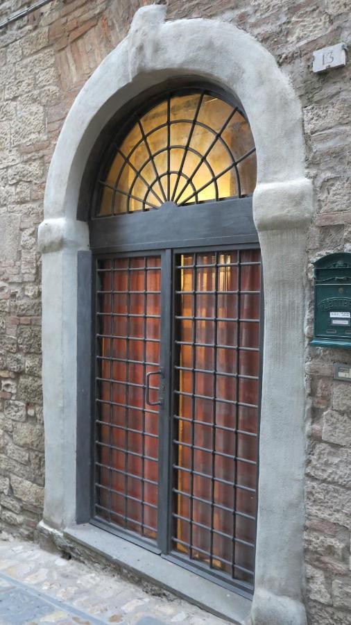 Casa Vacanza Todi Antica Luaran gambar