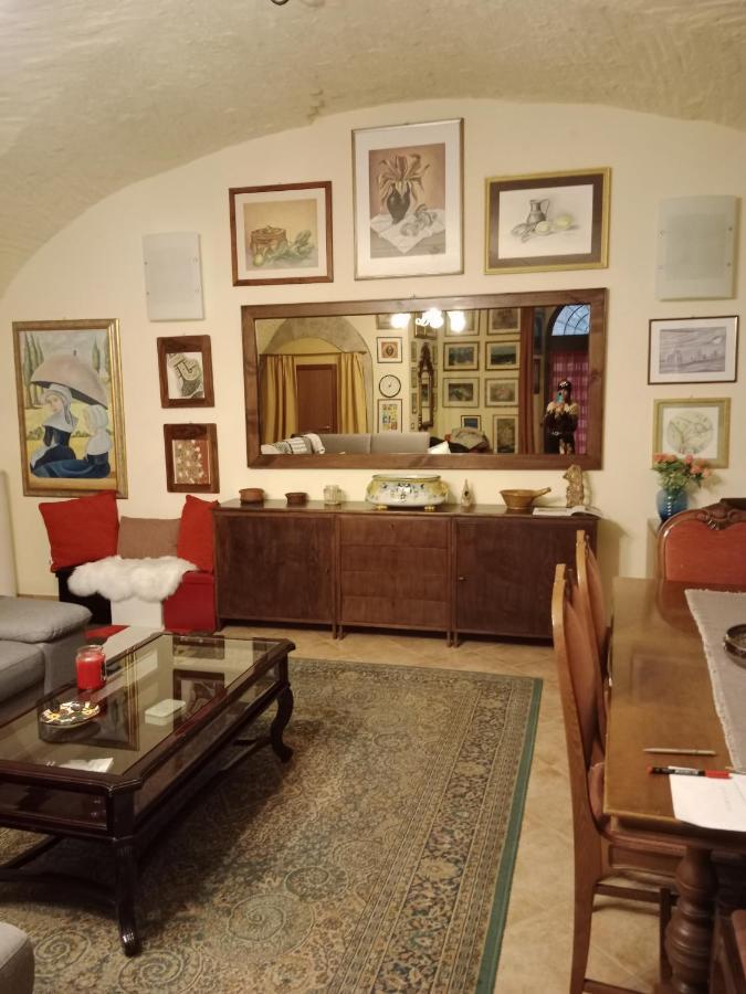 Casa Vacanza Todi Antica Luaran gambar